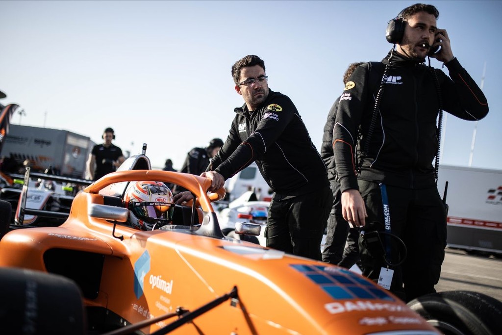 Sebastian kommer til at kæmpe for et godt resultat i kvalifikationskørslerne
(Foto: Fotocar13)